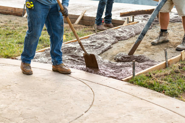  Garnet, CA Concrete contractor Pros